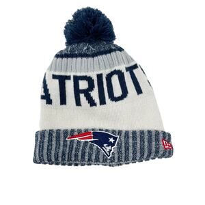 NFL New England Patriots Football Beanie Hat Pom Pom Gray Navy Blue OSFM Fleece